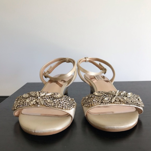 Badgley Mischka Hatch Crystal Embellished Sandal Shirt Size 8 - Picture 11 of 16